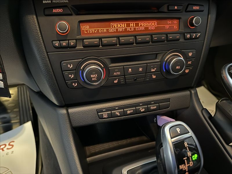 BMW X1 2,0   20D XDRIVE AUTOMAT TOP - fotka 12 z 25
