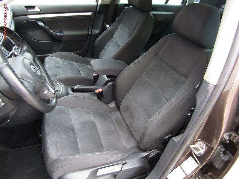 Volkswagen Golf (2011) 1.4TSi, AC, bixen, panor - fotka 9 z 16