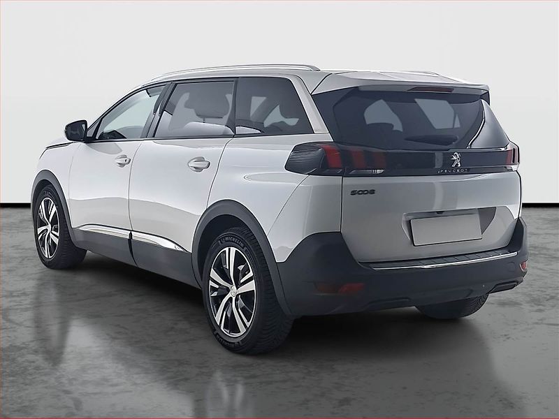 Peugeot 5008 (2018) Allure PureTech 130, Automat - fotka 4 z 23