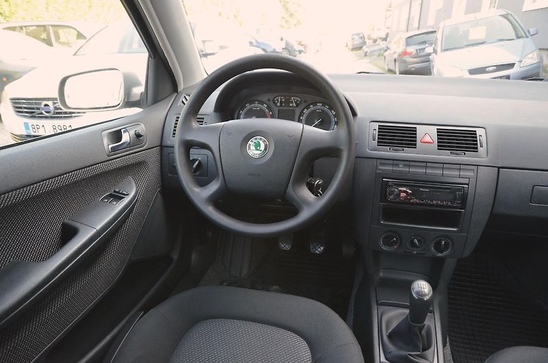 Škoda Fabia (2007) // REZERVOVÁNO //  - fotka 22 z 32
