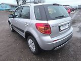Suzuki SX4 4X4,KRÁSNÝ,95KM,1MAJ74L,VÝBAVA - náhled 4