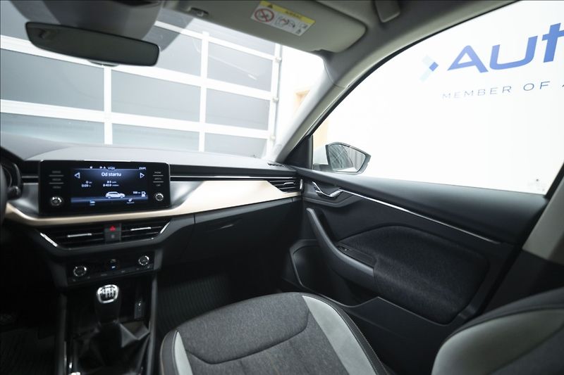 Škoda Scala 1,0 TSI STYLE 1. MAJITEL ČR - fotka 13 z 36