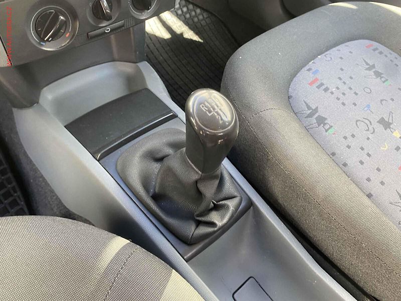 Škoda Fabia (2003) 1.2HTP, ČR, TZ - fotka 16 z 16