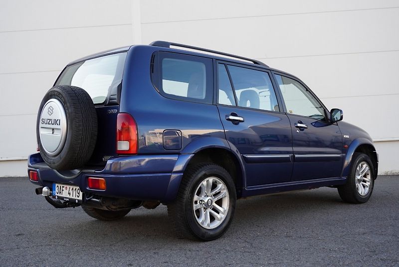 Suzuki Grand Vitara XL-7 - fotka 26 z 45
