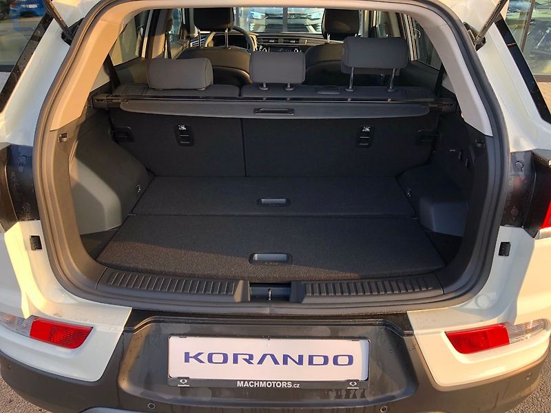 KGM Korando (2026) Smart 1.5 AWD A6 - fotka 11 z 21