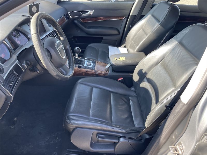 Audi A6 2,0 TDi 103kw Avant Xenon Kůže - fotka 7 z 33