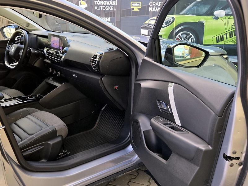 Citroën C4 X T Shine 96kW AT8 SERV.KN*      - fotka 19 z 42