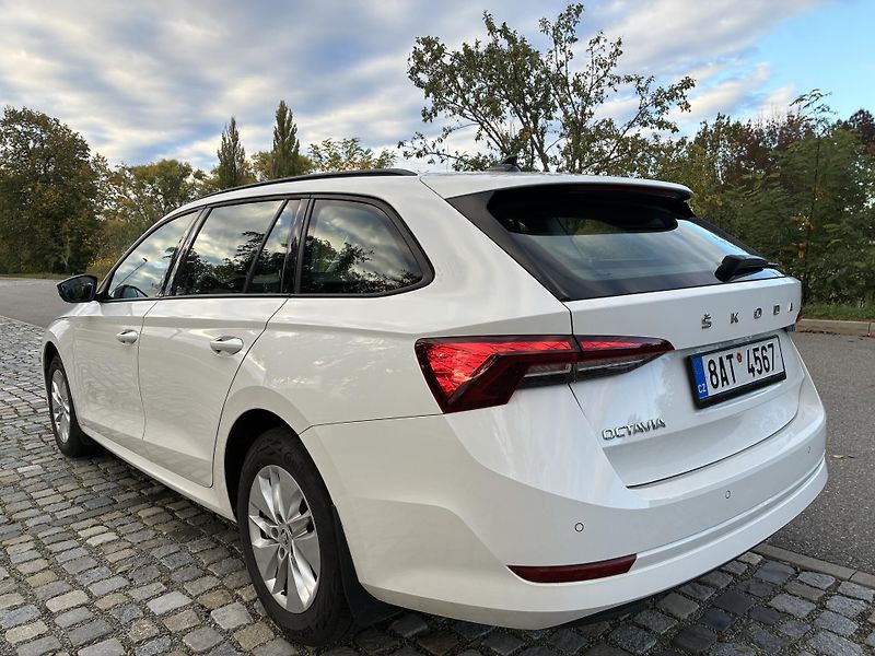 Škoda Octavia IV 2,0 TDI Ambition - fotka 5 z 15