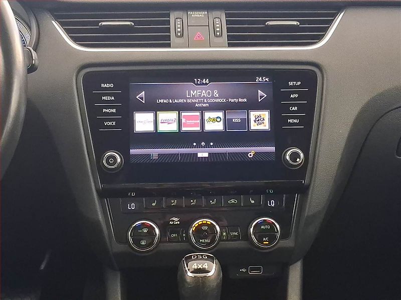 Škoda Octavia (2019) Style 2.0 TSI, 4X4, Automat - fotka 12 z 24