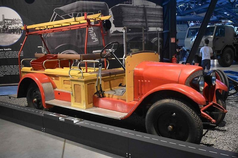 Tatra 813 CAS 55