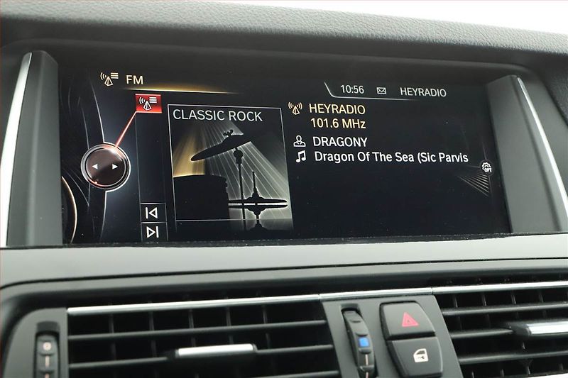 BMW Řada 5 (2015) 520d xDrive, 4X4, Automat - fotka 17 z 20