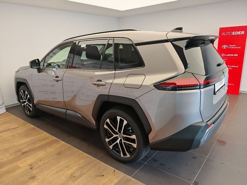 Toyota RAV4 2.5 HEV 4x4 Executive - fotka 6 z 42