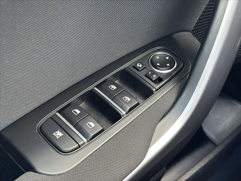 Kia Ceed 1,5 TGDi TOP ZÁRUKA KAMERA - fotka 30 z 40