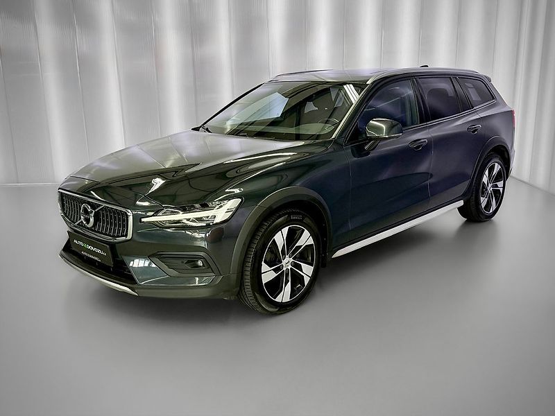 Volvo V60 D4 AWD, WEBASTO, PANORAMA, EL. - fotografie inzerátu