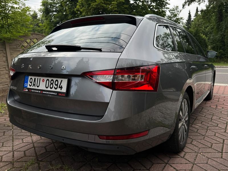 Škoda Superb 2.0 STYLE 1.MAJ ČR DPH KŮŽE - fotka 6 z 26