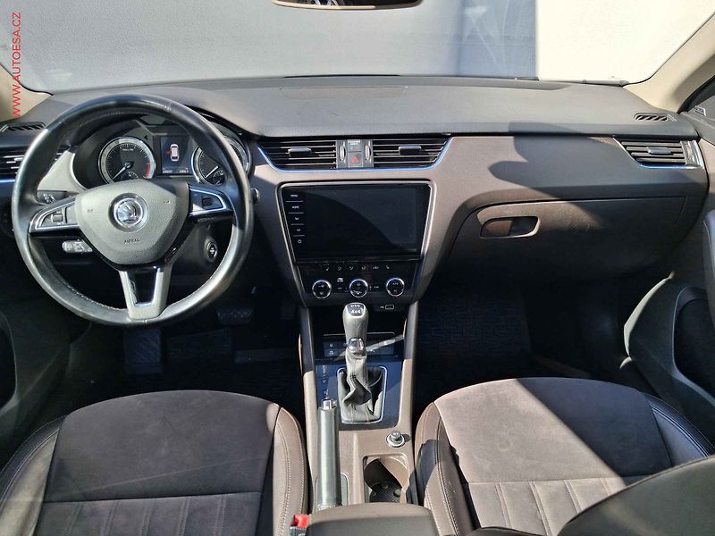 Škoda Octavia (2018) 2.0 TDi 4x4, ČR, L&K, DSG - fotka 8 z 19