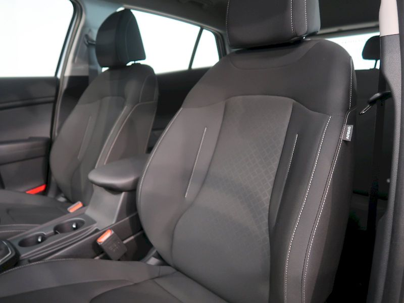 Kia Sportage (2025) COMFORT 1.6T-GDi 108KW - fotka 14 z 35
