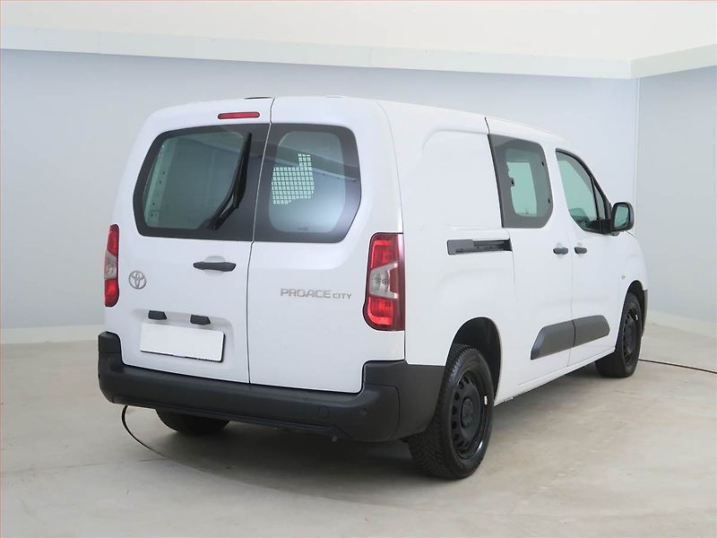 Toyota ProAce City (2024) Maxi 1.5 D-4D, 5Míst, 765kg - fotka 5 z 17