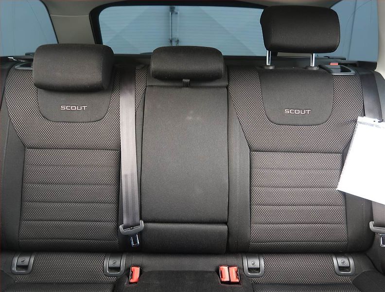 Škoda Octavia (2015) Scout 2.0 TDI, 4X4, Automat - fotka 10 z 17