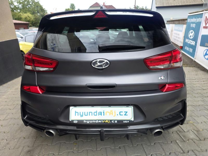 Hyundai i30 2.0-LIMITOVANÁ EDICE-DPH-1.MAJ - fotka 9 z 28