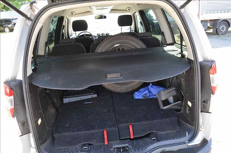 Ford Galaxy (2011) 2,0 TDCI 120KW - fotka 18 z 19