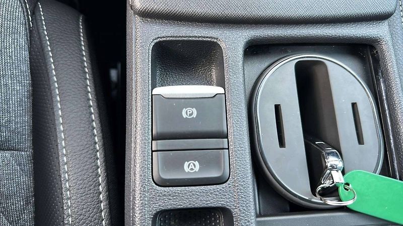Škoda Octavia Sportline 1,5 TSI m-HEV 110kW - fotka 19 z 30