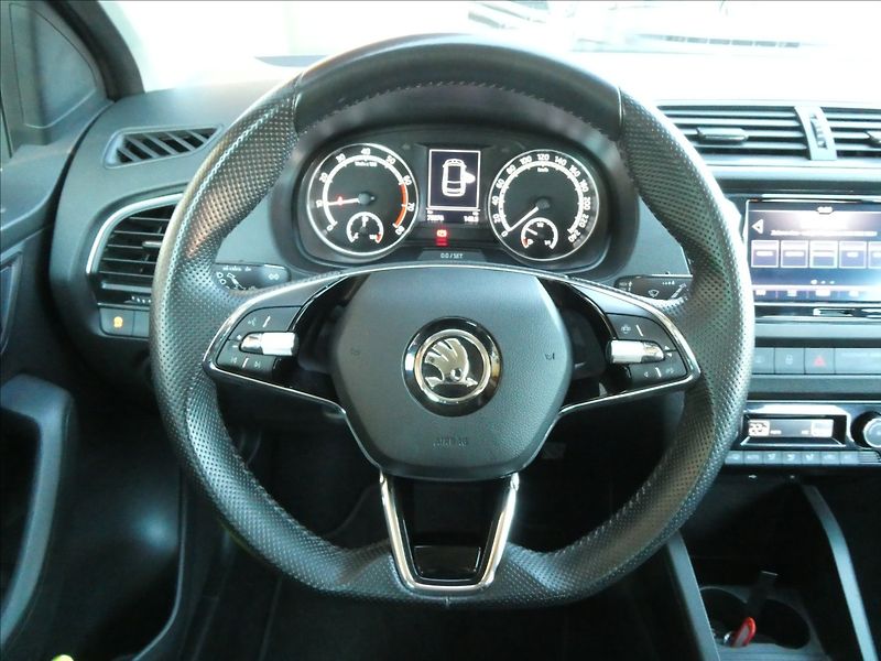 Škoda Fabia 1,0 TSi 70kW BLACK,2x kola,ČR - fotka 30 z 39