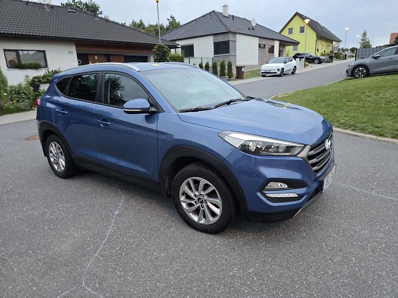Hyundai Tucson (2015) 1.7CRDi, tažné, Alu zimní sada - fotka 3 z 18