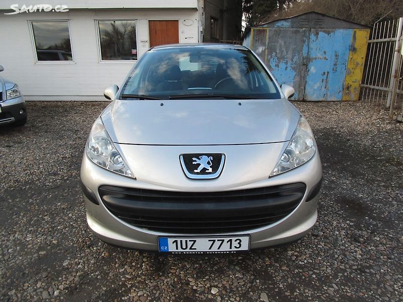 Peugeot 207 1,4 - 54KW + BATERIE - fotka 2 z 19