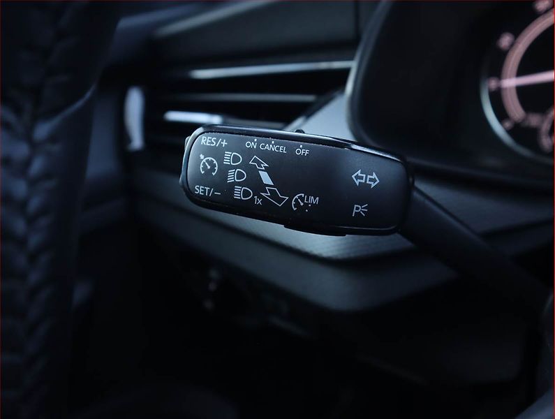 Škoda Kamiq (2020) 1.0 TSI, Automat, Tempomat - fotka 23 z 23