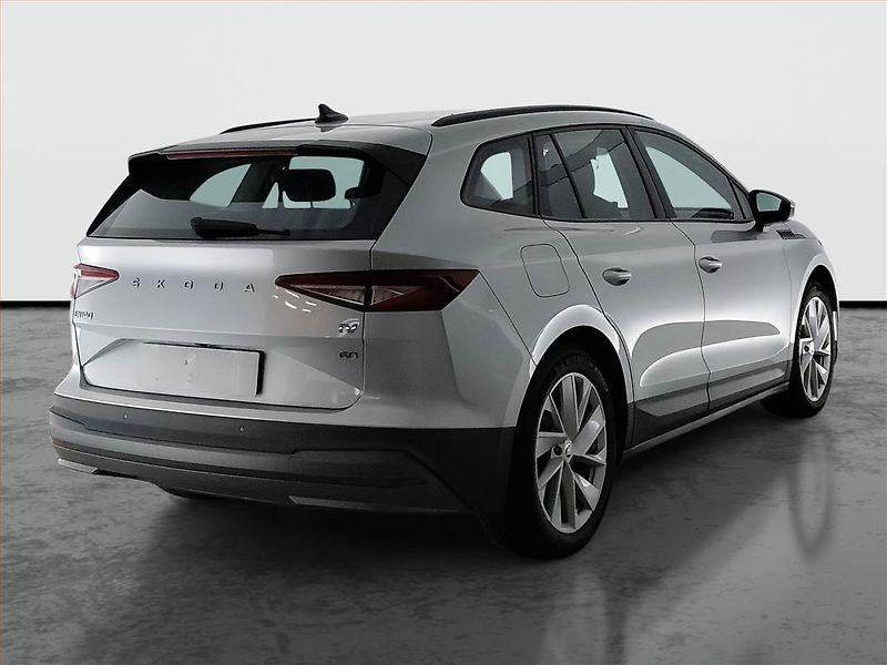 Škoda Enyaq (2021) Suite 60 (62 kWh), SoH 92% - fotka 5 z 23