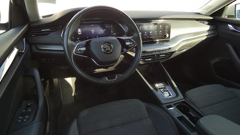Škoda Octavia 2,0 TDI  Ambition DSG - fotka 5 z 20
