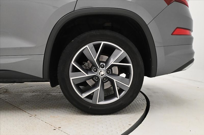 Škoda Kodiaq 1,5 TSI 110 kW SportLine Záruk - fotka 30 z 30