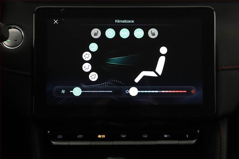 MG ZS (2023) Luxury 1.0 Turbo, Automat - fotka 15 z 20