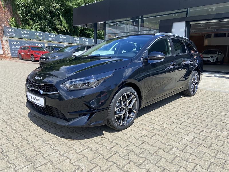 Kia Ceed SW (2025) TOP Tech+Bus 