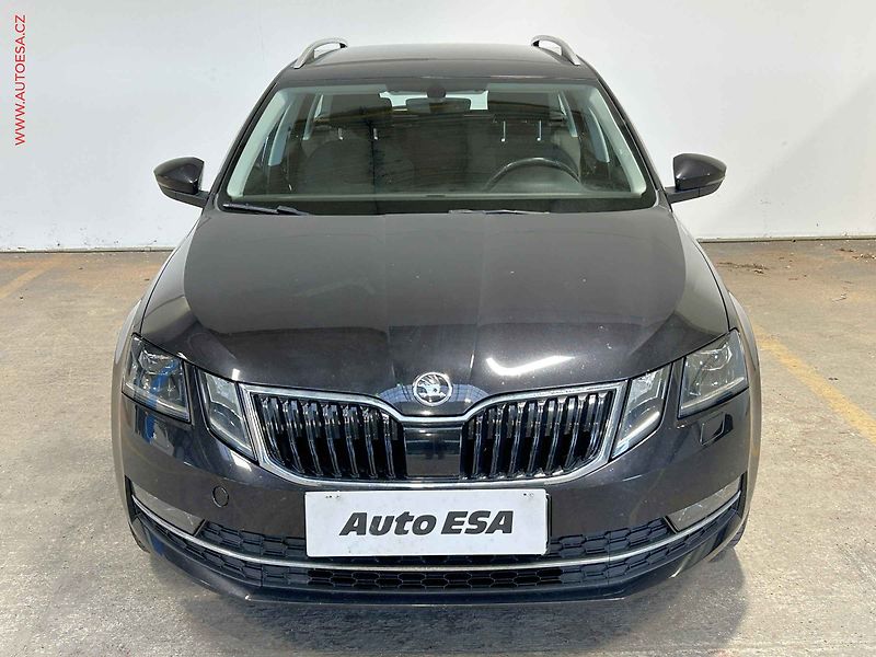 Škoda Octavia (2018) 1.6 TDi, ČR, Style - fotka 2 z 15