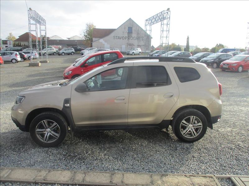 Dacia Duster 1,6 i 16v, klima,serv.historie - fotka 4 z 46