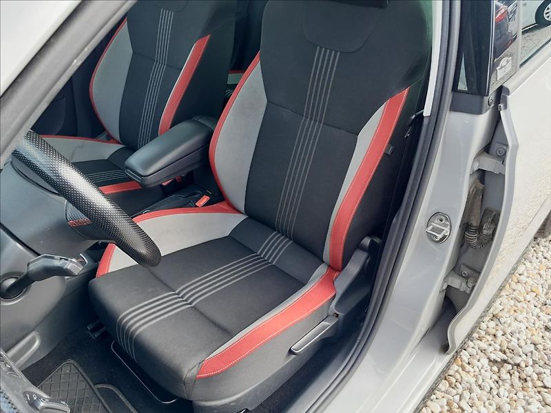 Škoda Rapid 1.2 TSi 81kW MONTE CARLO - fotka 17 z 53