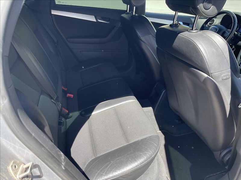 Audi A3 2,0 TDi 103kW*S-line*servis - fotka 32 z 47