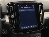 Volvo XC40 B3 PLUS BLACK EDITION AUT CZ - náhled 40