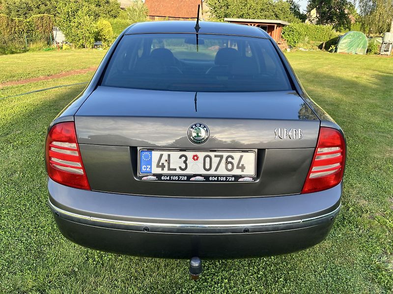 Škoda Superb 1.9TDI 96KW,KůŽE,XENONY,TZ - fotka 6 z 42