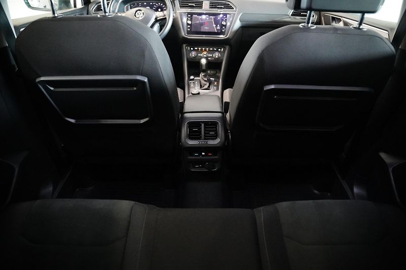 Volkswagen Tiguan Allspace - fotka 27 z 30