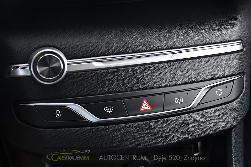 Peugeot 308 SW 1.5BlueHDi ACTIVE CARPLAY - fotka 31 z 47