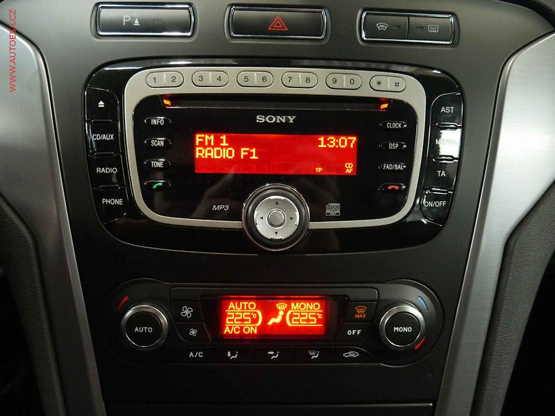 Ford Mondeo (2013) 2.2TDCi, ČR, servis.kniha - fotka 16 z 21