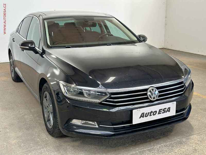Volkswagen Passat (2015) 1.4TSi, 1.maj, LED, navi - fotografie inzerátu