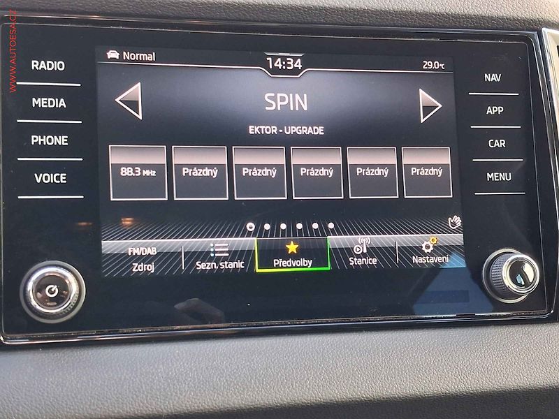 Škoda Karoq (2021) 1.5 TSi, 1.maj,ČR, Style, DSG - fotka 16 z 19