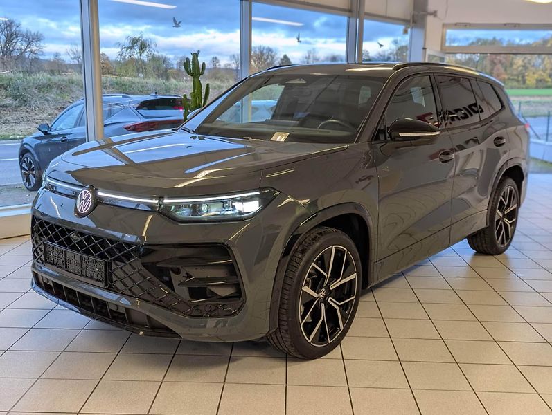 Volkswagen Tayron TDI 4M R-Line HuD Pano 360 IQ - fotka 1 z 34