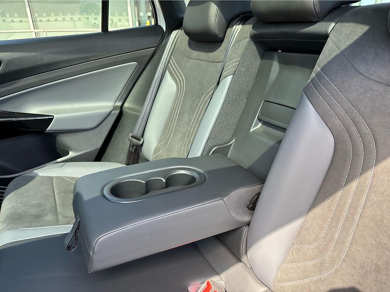 Volkswagen ID.5 PRO PERFORM 150 kW 77 kWh SoH: - fotka 25 z 30