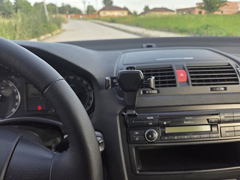 Škoda Octavia (2006) 1.9TDI 77Kw Ambition  - fotka 16 z 19