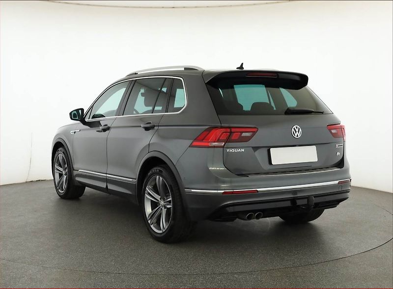 Volkswagen Tiguan (2019) R-Line 2.0 TDI - fotka 4 z 18